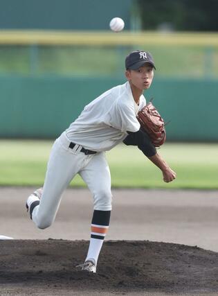 北村上中条－新潟工業　新潟工業の先発松本敬吾＝新発田市五十公野