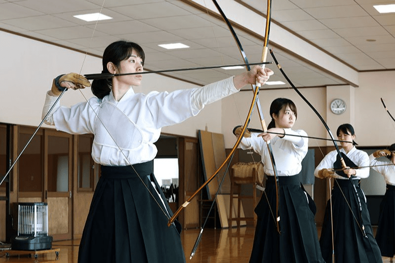 弓を引いてみませんか？ハートを射貫く「弦音」の快感 魅力や基本