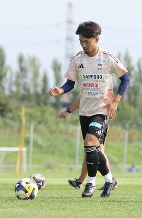 前節、新潟で初ゴールを挙げたMF白井永地=聖籠町