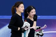 フィギュア女子「いよいよ出番」！坂本花織が中井亜美・千葉百音をけん引、男子の活躍から刺激［冬季オリンピック2026］