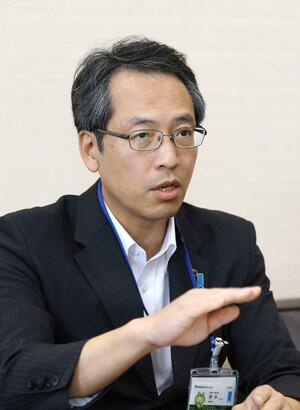 「毅然(きぜん)とした態度を示し、県は二度と違法行為には関わらないと発信し続けたい」と語る県農地部長の野中振挙氏=5日、県庁
