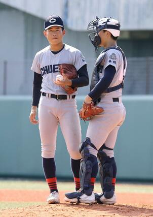 星稜－中越　主戦柳涼太郎と山岸宏成の中越バッテリー＝富山市民球場