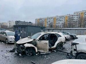 　２２日、モスクワで車が爆発し、ロシア軍中将が巻き込まれた現場（ロシア連邦捜査委員会提供・共同）