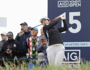 第2ラウンド、通算11アンダーで単独首位に立った山下美夢有=ロイヤルポースコールGC(共同)