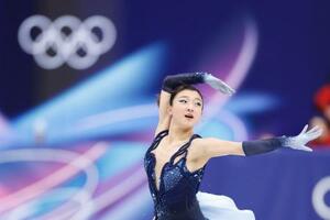 　団体女子ＳＰ　演技する坂本花織＝ミラノ（共同）