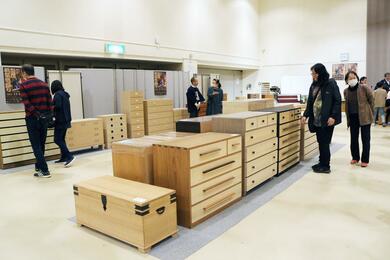伝統の桐たんすを未来へ…新潟県加茂市で展示販売イベント 洋風の収納