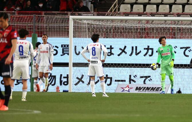 前半、先制ゴールを許した新潟