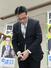 三重３区で落選が決まり、頭を下げる中道改革連合の岡田克也元外相＝２月９日、三重県四日市市