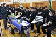 「鮭プロジェクト」将来の働き方を実感！三条市の県央工業高校で地元企業の就職ガイダンス