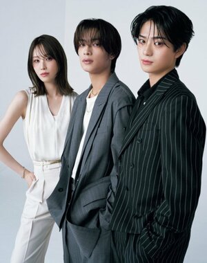 映画『山口くんはワルくない』に出演する（左から）高橋ひかる、高橋恭平、岩瀬洋志が『Oggi』に登場