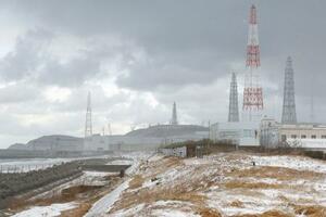 　新潟県の東京電力柏崎刈羽原発＝２１日午前