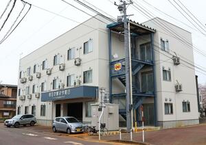 相互タクシーが力を入れているサービス付き高齢者向け住宅「相互の家」=長岡市今朝白3