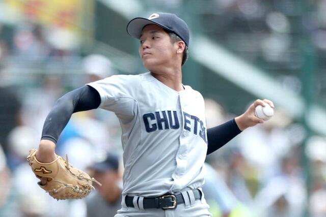 中越－関東第一　中越先発の雨木天空＝甲子園