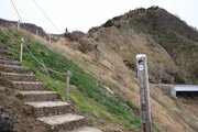 低山でも油断厳禁、人気の角田山で山岳救助相次ぐ…SNSの情報から登山コース外に出る登山者も後絶たず
