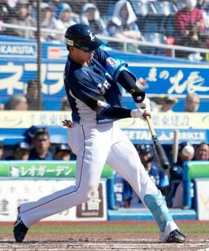 3回、西武・長谷川が同点ソロを放つ=ZOZOマリン