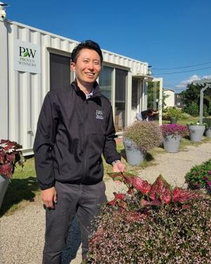 　「植物は生き物。育てがいがあります」と話す「ハクサン」の藤原雅志さん＝愛知県日進市