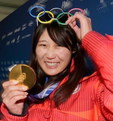 高市首相、金の村瀬選手を祝福 「新たな1ページ刻む」 | 新潟日報