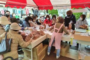 食品団地DE春まつり=4月6日、新発田市岡田