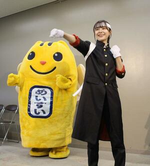 県の投票応援アンバサダーに就任した俳優の本間日陽さん=10月16日、県庁