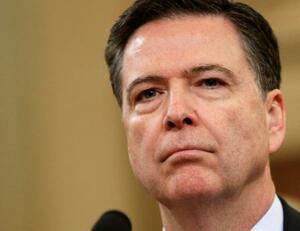 　米連邦議会の公聴会での証言に臨むコミーＦＢＩ元長官＝２０１７年３月、ワシントン（ロイター＝共同）