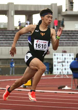 陸上男子400メートル決勝で2位となった櫻田晃良(三条二)=沖縄県