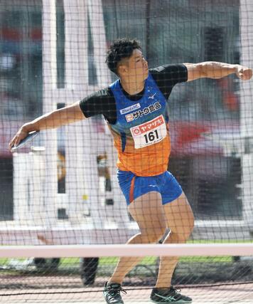 男子円盤投げで4位に入った北原博企=パロマ瑞穂スタジアム