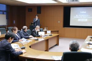 柏崎商工会議所で行われた建設業が人材確保を進めるためのセミナー=3月4日、柏崎市東本町1