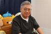 取材に応じる篠原常一郎氏=7月25日