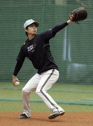 　オリックスの山岡泰輔投手＝３月