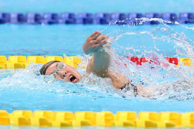 女子８００ｍ自由形決勝　日本新記録で優勝した梶本一花＝東京アクアティクスセンター
