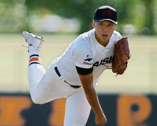 開志学園－帝京長岡　開志学園先発の上原尚＝三条パール
