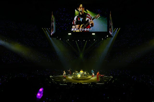 SUPER EIGHT、初の武道館公演で4.2万人動員 21周年迎え“9割バンド