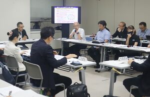 県健康づくり・スポーツ医科学センターの在り方を議論する検討委員会の初会合=新潟市中央区