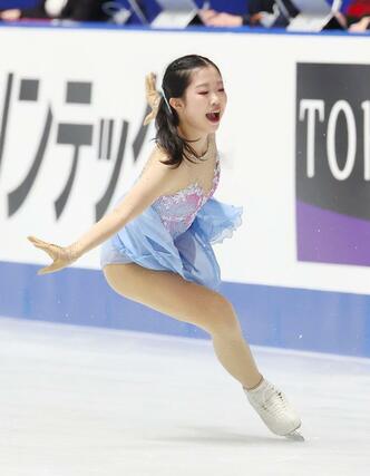 フィギュアスケート　全日本選手権　女子フリー　演技する中井亜美＝２１日、国立代々木競技場