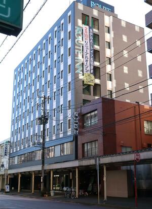 約10カ月かけて内外装を一新し、リニューアルオープンしたホテルルートイン長岡駅前=長岡市城内町1