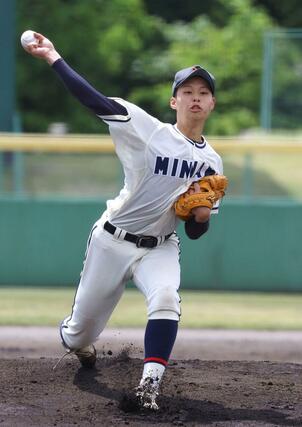 新発田中央－新潟南　新潟南の先発、石井義人＝２日、新発田市五十公野公園野球場