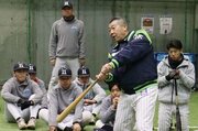 指導のコツを伝授　新潟市中央区エコスタで元プロ野球選手4人が指導者向けのセミナー