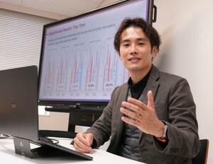 　さりげない介入によってゲーム依存を防ぐ試みについて説明する中村優吾・九州大助教