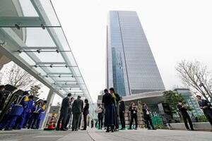 　全面開業を迎えた「高輪ゲートウェイシティ」＝２８日午前、東京都港区