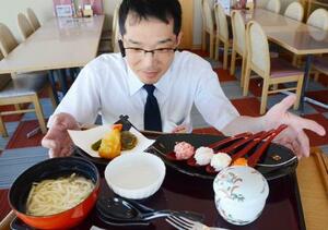 「北海道生まれ和食処とんでん」が提供する嚥下食「やわらかさざんか」=7月、札幌市