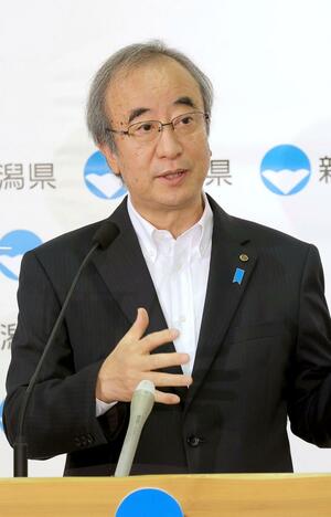 花角知事定例記者会見=8月6日、新潟県庁