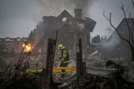 民間人死者、１万５千人超に