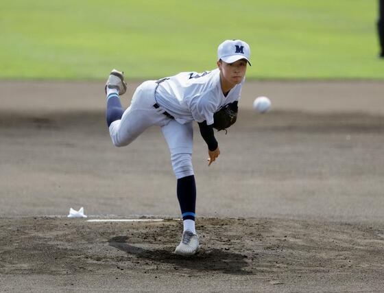 長岡高専－六日町　先発で完投した六日町の岡﨑来＝長岡市悠久山野球場