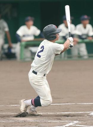 柏崎工-新潟 1回無死一、三塁、新潟の佐藤豪が犠飛を放ち3-0