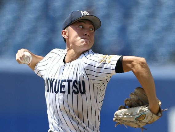 北越－新潟産大付　北越の２番手小林創＝エコスタ