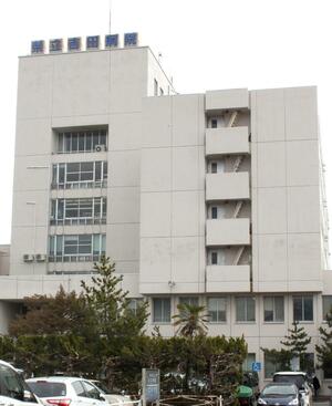 2027年秋開業方針が決まった県立吉田病院=2月25日、燕市吉田大保町