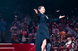 小泉今日子『KK60〜コイズミ記念館〜KYOKO KOIZUMI TOUR 2026』武道館公演の模様　撮影：田中聖太郎・河村美貴