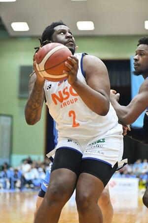 徳島－新潟　チーム最多２０得点を挙げたマック（新潟アルビレックスＢＢ提供）