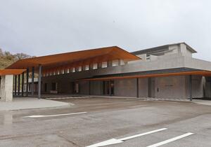 新たに完成した上越斎場＝１１月２９日、上越市居多