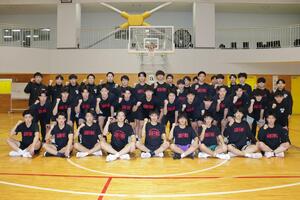 新潟医福大、男子バスケ部の選手ら
